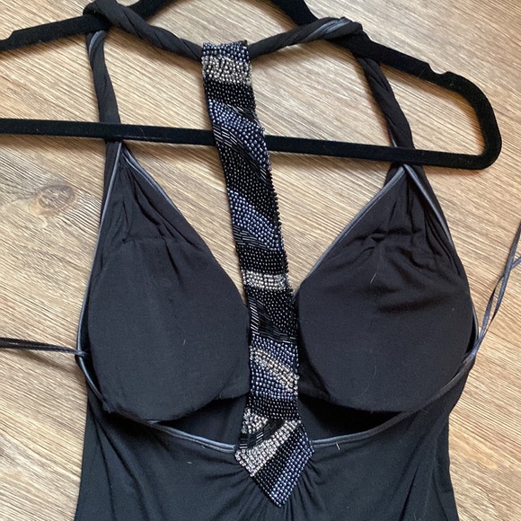 Gorgeous Guess LBD - Picture 6 of 7